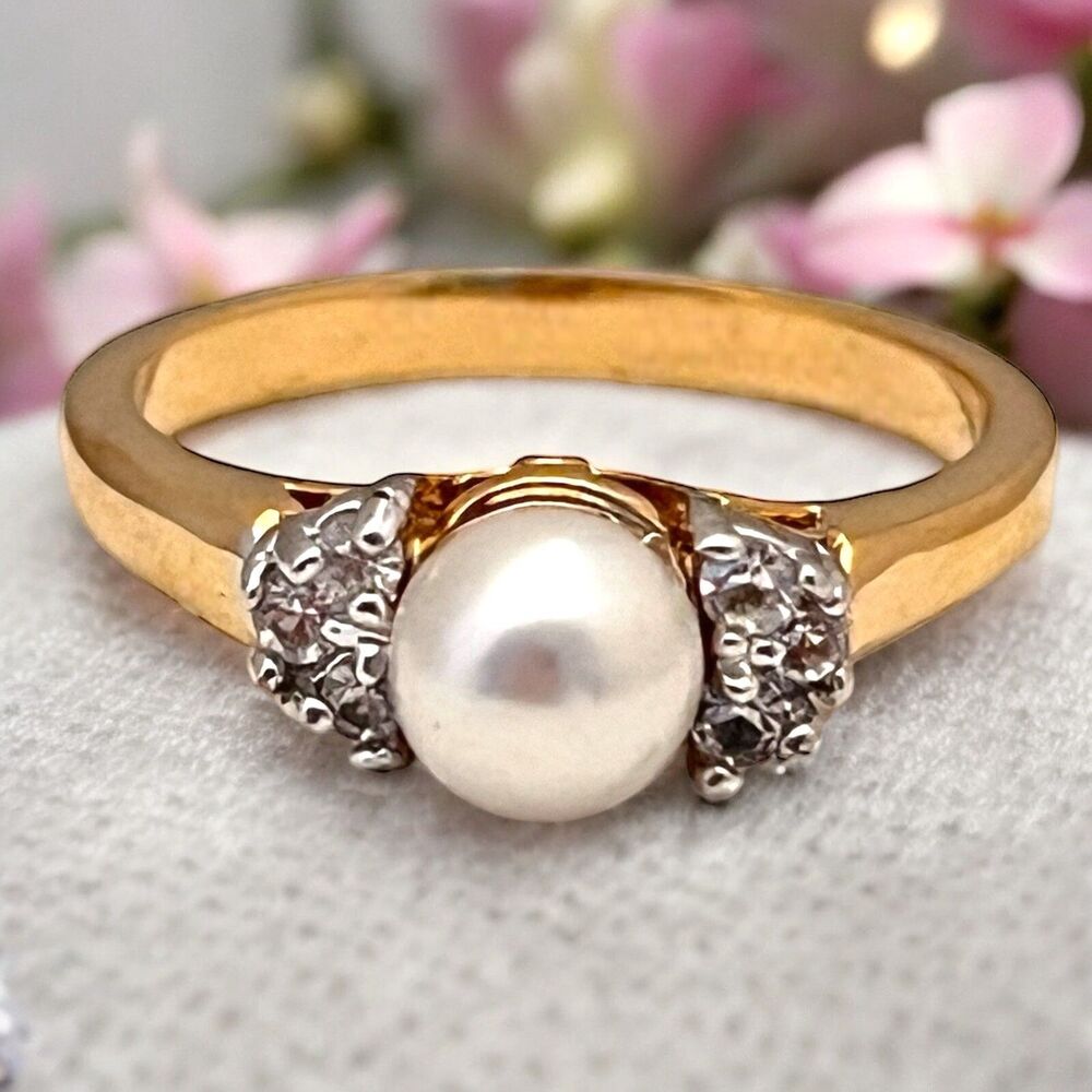 Vintage 1980s Pearl Ring Size 6 CZ Accent 14KT Gold Plate Original Unworn - 3D